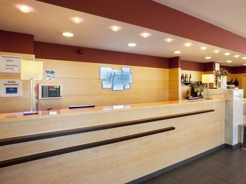 Holiday Inn Express Malaga Airport, An Ihg Hotel 3*,